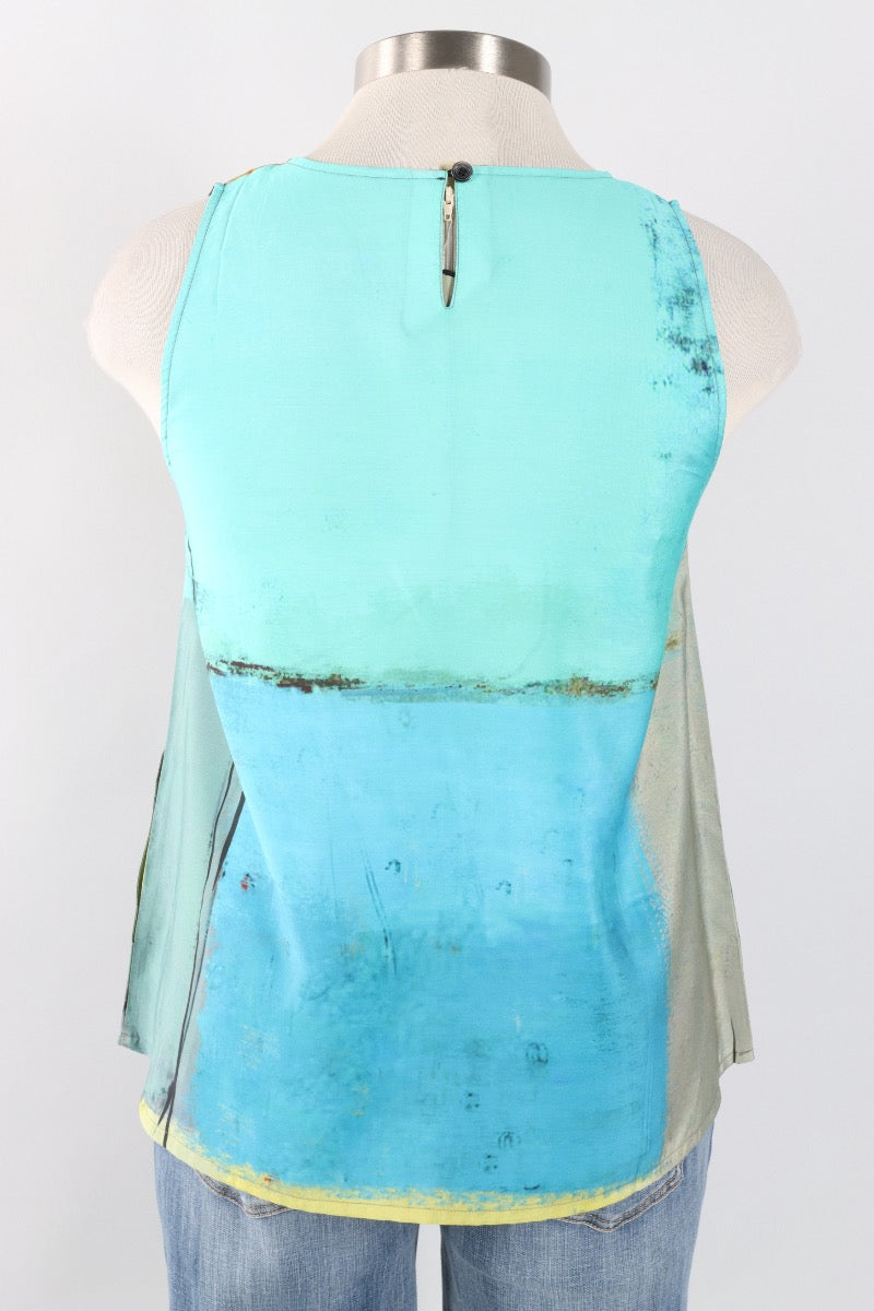 Keyhole Tank - Abstract Flower