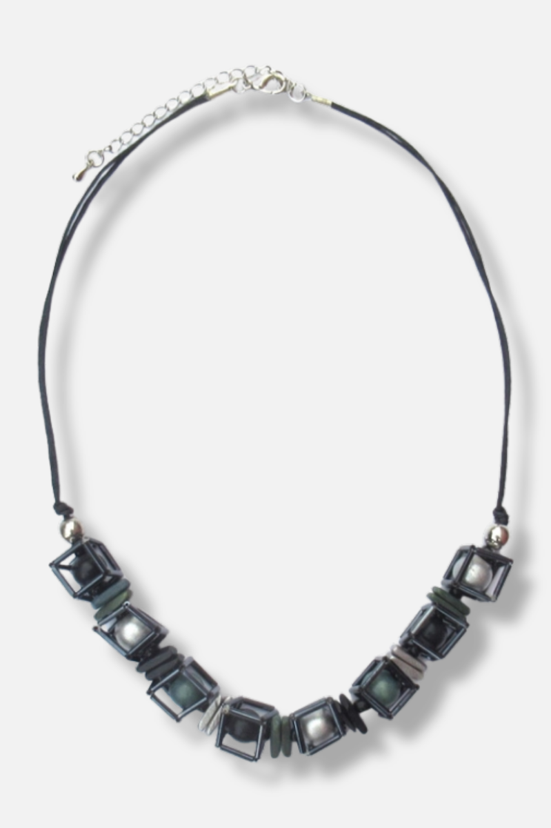 Layla Necklace - Black
