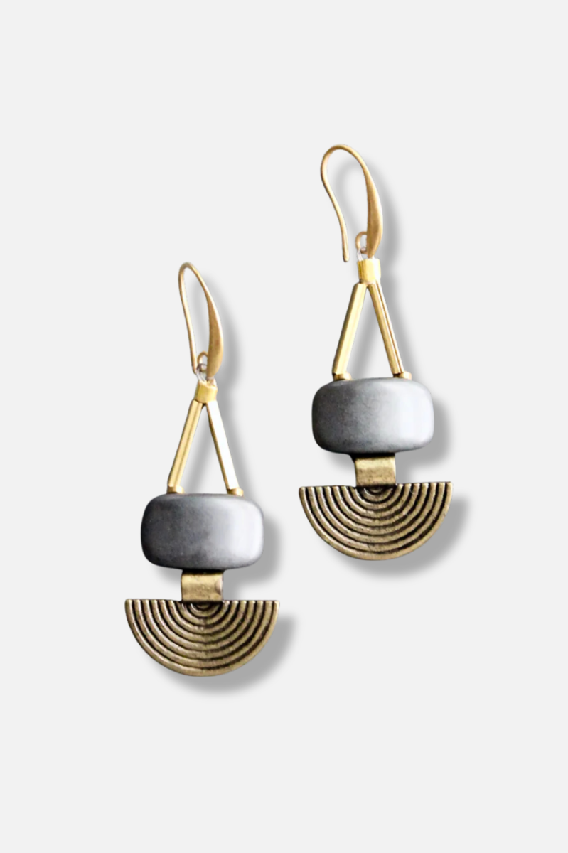 Fan Brass Earring - Gold