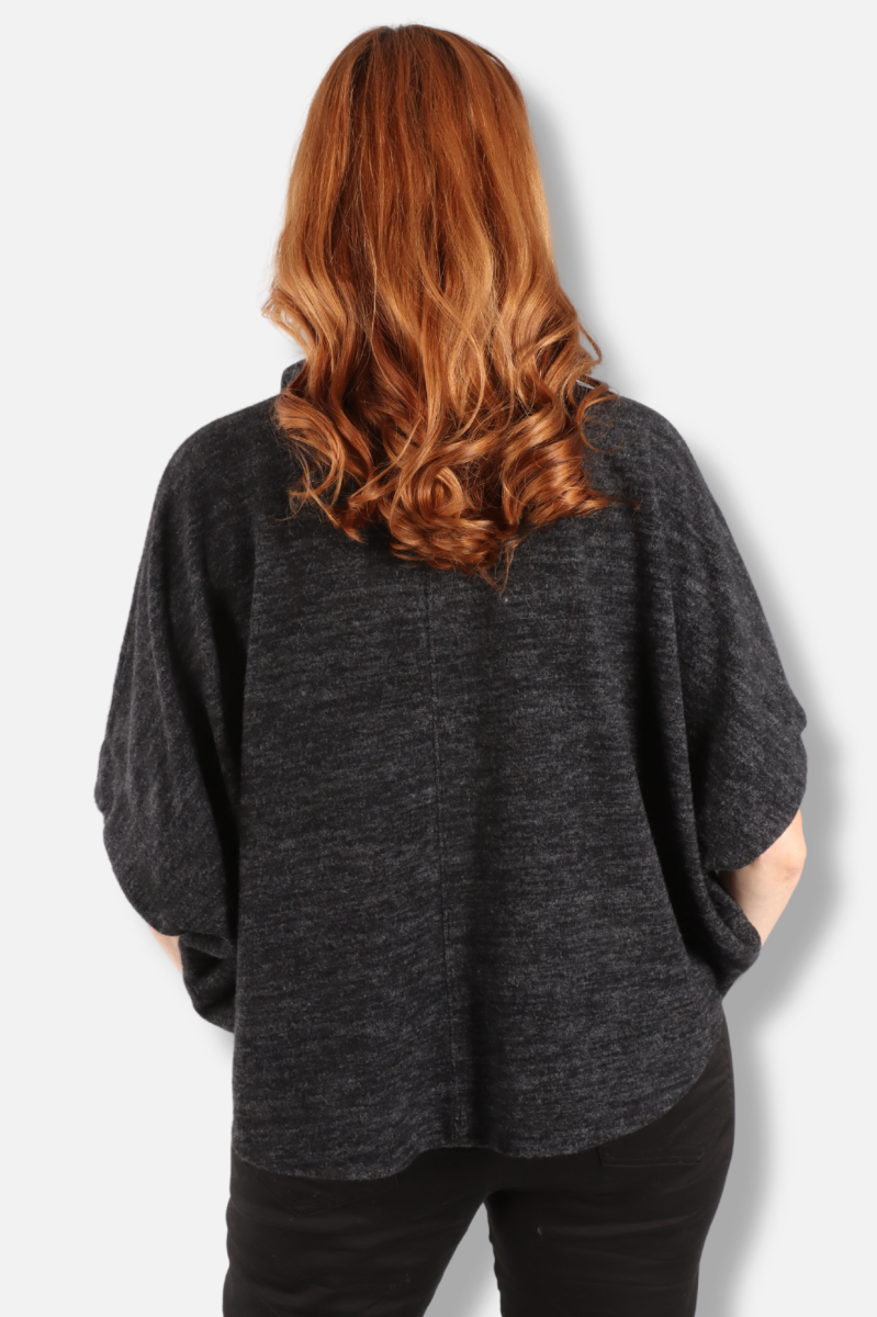Relaxed Cape - Black