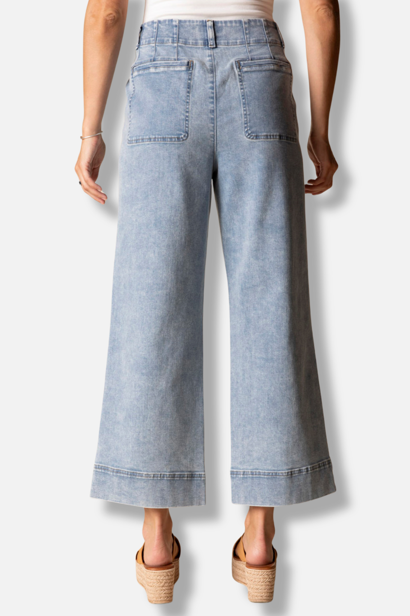 Refreshed Crop Jean - Light Denim