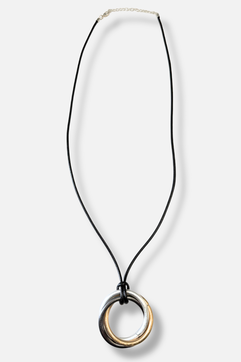 Interlocking Ring Pendant Necklace