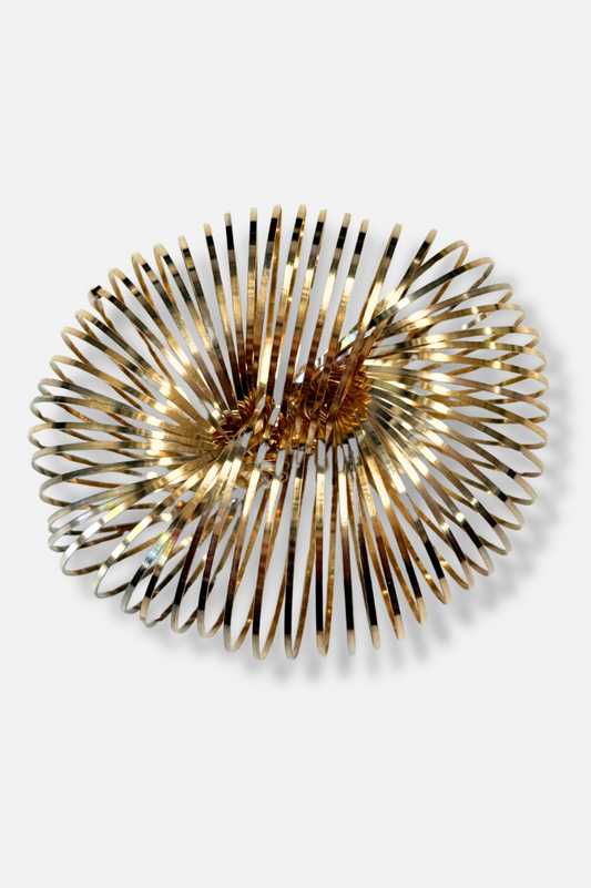 Solenne Sculptural Wire Bracelet - Gold