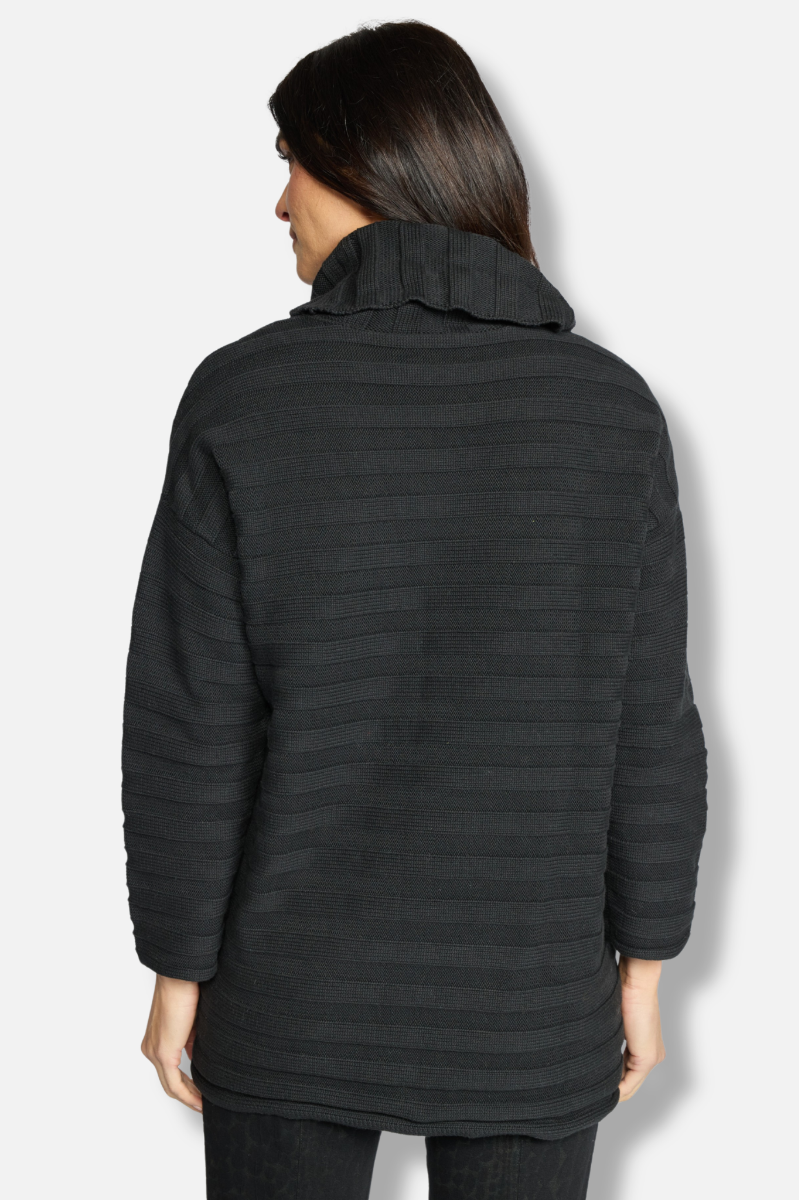 Diagonal Turtleneck - Black