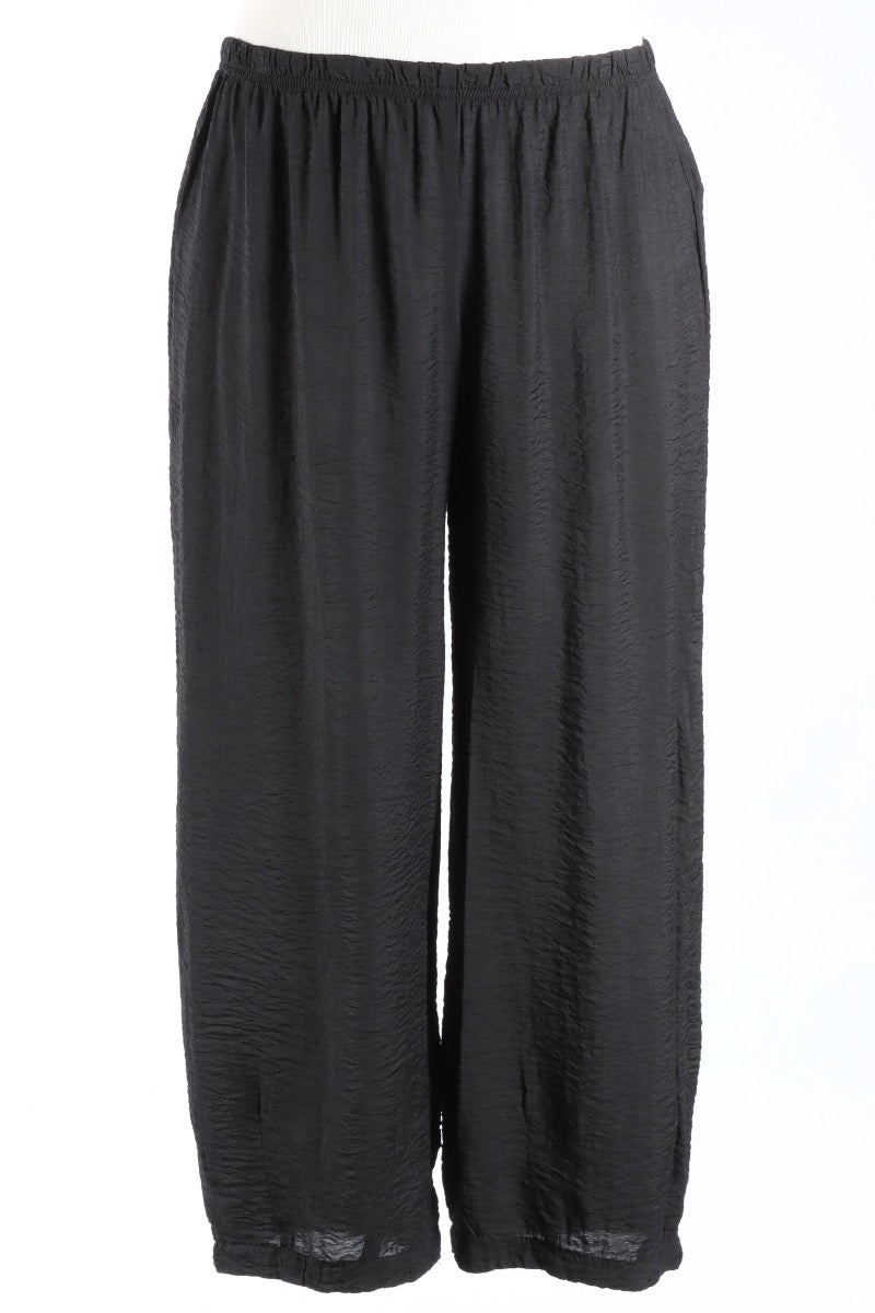 Darted Crop Pant - Black Parachute