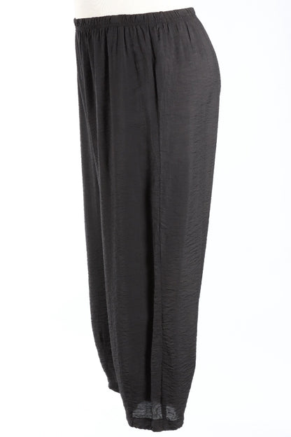Darted Crop Pant - Black Parachute