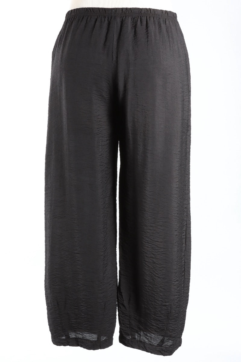 Darted Crop Pant - Black Parachute