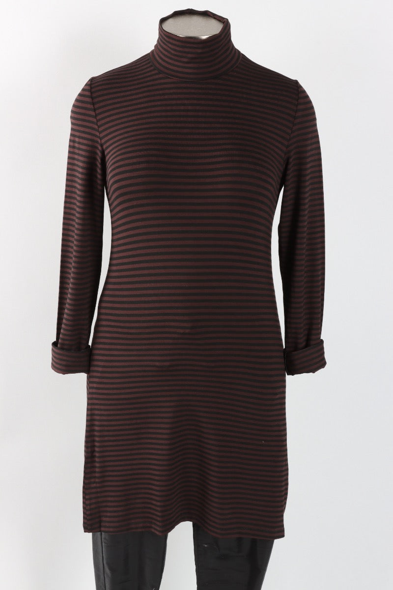 Urban Long Turtleneck - Brown