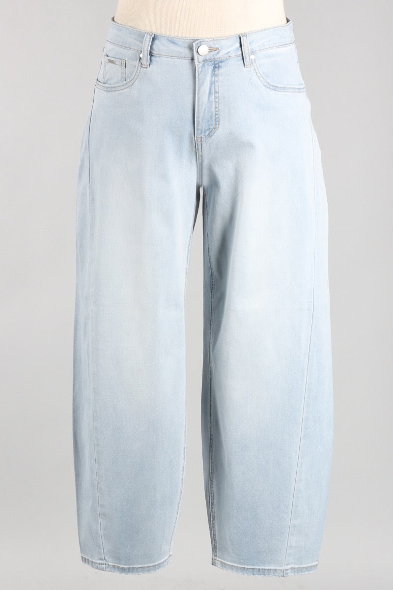 Girlfriend Barrel Jean - Light Blue