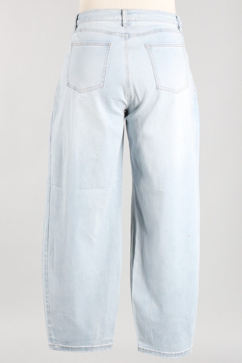 Girlfriend Barrel Jean - Light Blue