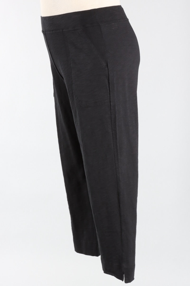 Pocket Capri - Black