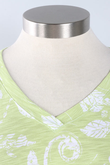 Boxy V-Neck - Kiwi Vintage Scroll