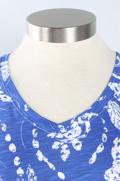 V-Neck Tee - Resort Vintage Scroll