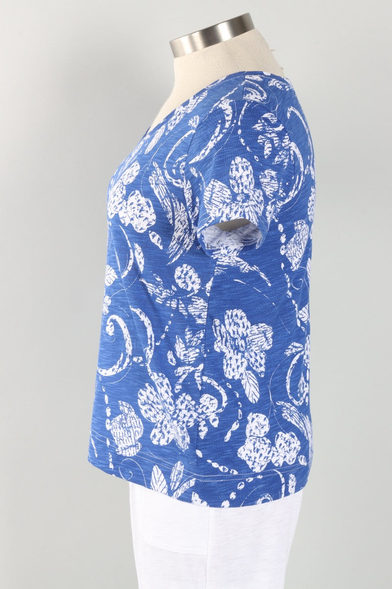 V-Neck Tee - Resort Vintage Scroll