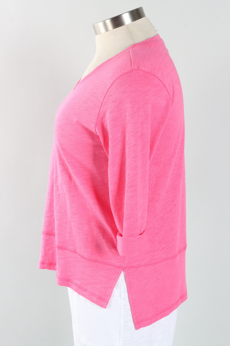 Easy V Tee - Cosmo