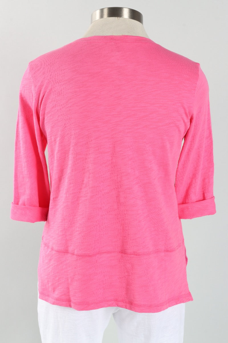 Easy V Tee - Cosmo