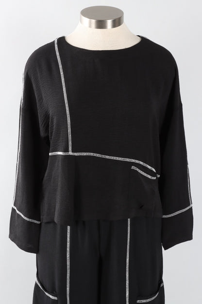 Airflow Contrast Stitch Top Plus - Black & White