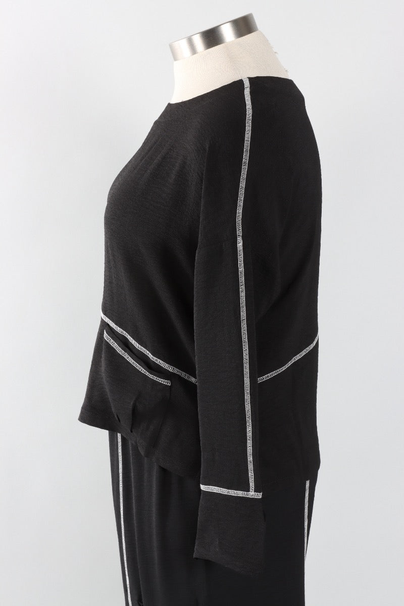 Airflow Contrast Stitch Top - Black & White