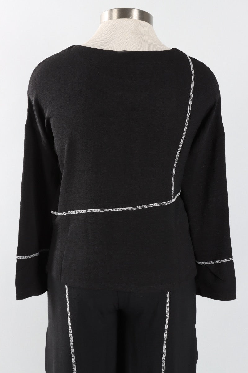 Airflow Contrast Stitch Top Plus - Black & White