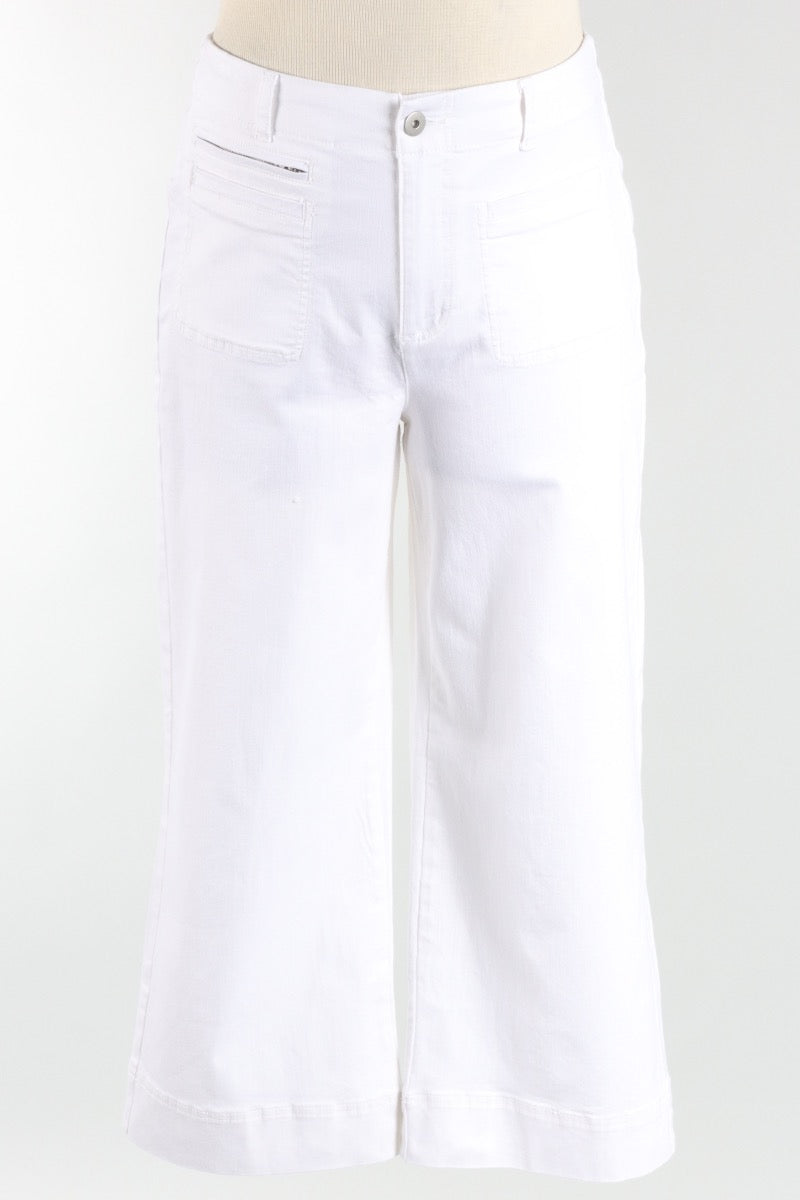 Refreshed Crop Jean - White