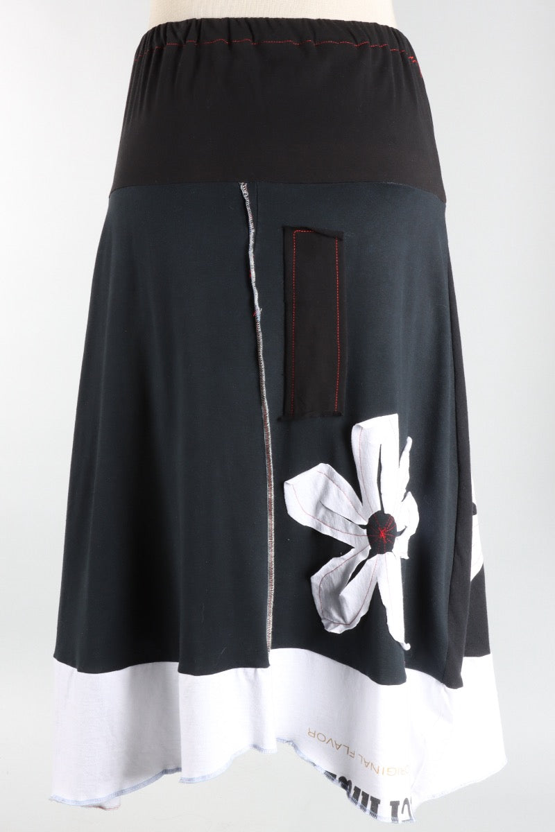 Big Flower Skirt - Black #4