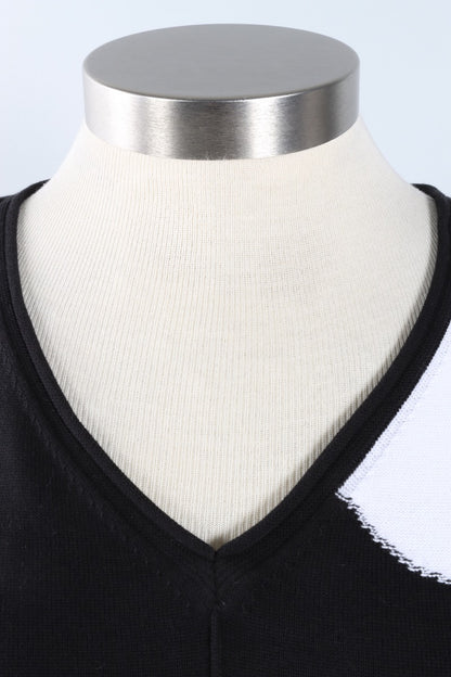 Mixed Dot V-Neck - Black