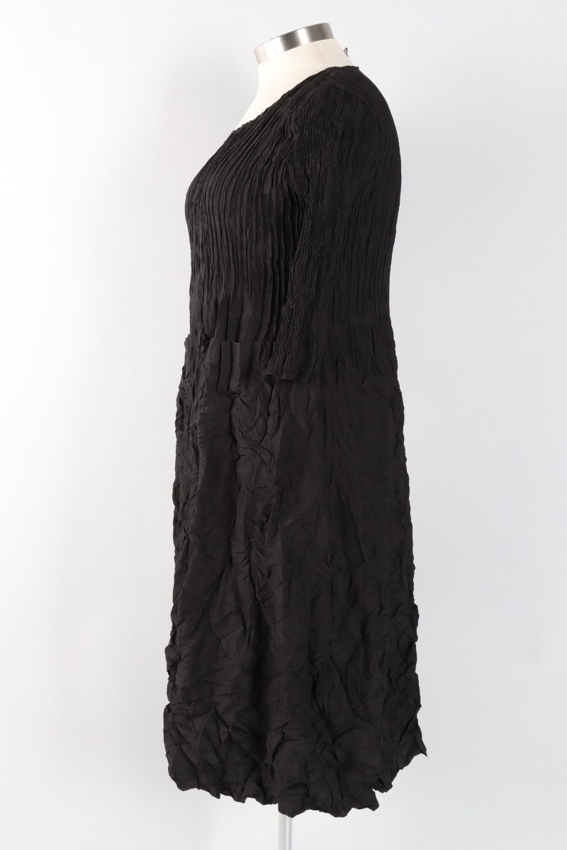 3/4 Sleeve Smash Pocket Dress - Black