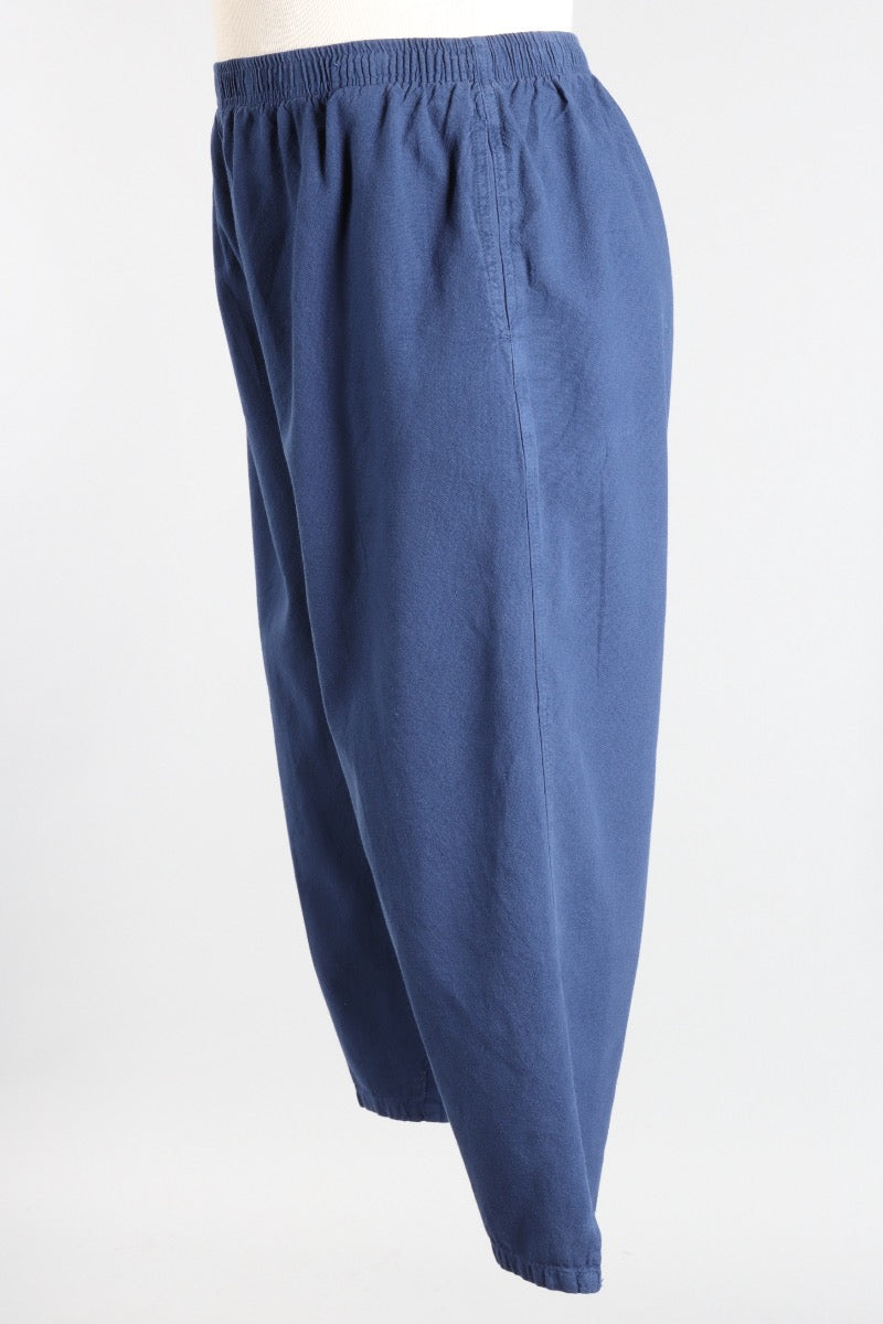 Capri Pant Plus - Navy