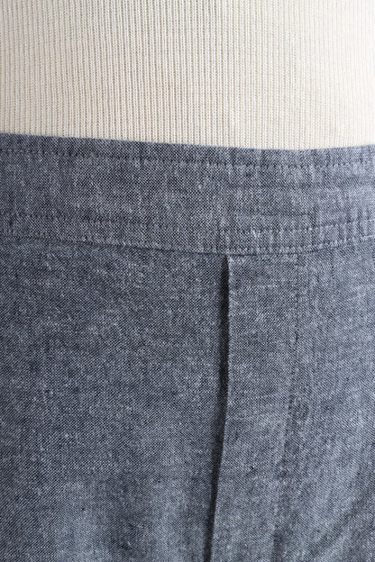 Pleat Button Capri - Black