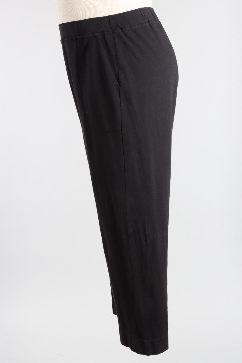 Patch Pocket Crop Pant Plus - Black