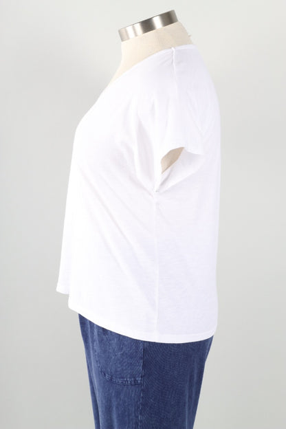 Short Sleeve V Neck Tee Plus - White