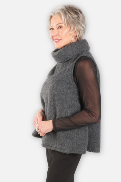 Etta Sweater Vest - Carbonella