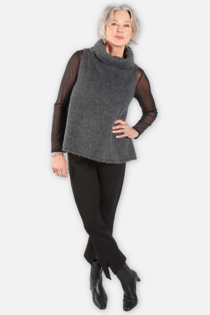 Etta Sweater Vest - Carbonella