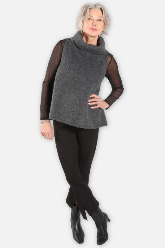 Etta Sweater Vest - Carbonella