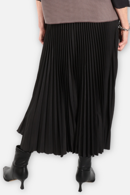 Hazel Pleated Maxi Skirt - Black