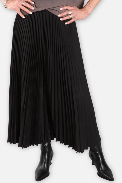 Hazel Pleated Maxi Skirt - Black