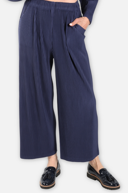 Vivian Plisse Pleated Pant - Midnight Tide