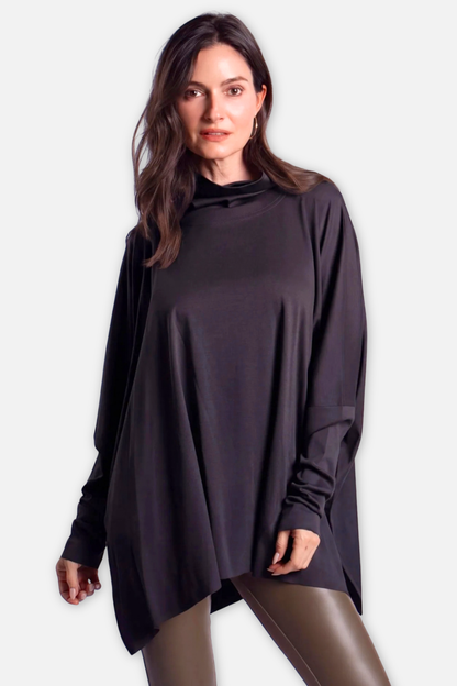 Swing Turtle Tee - Black