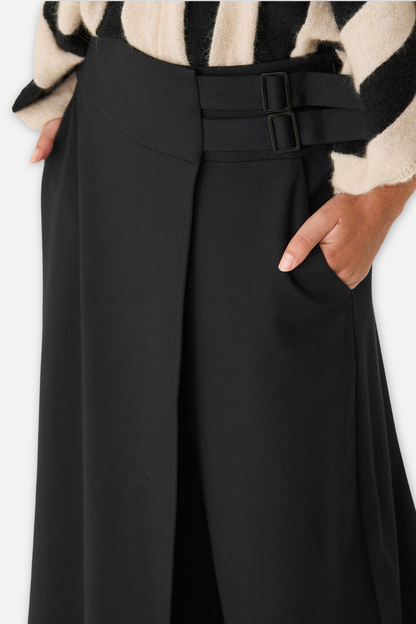 Araika Trouser - Black