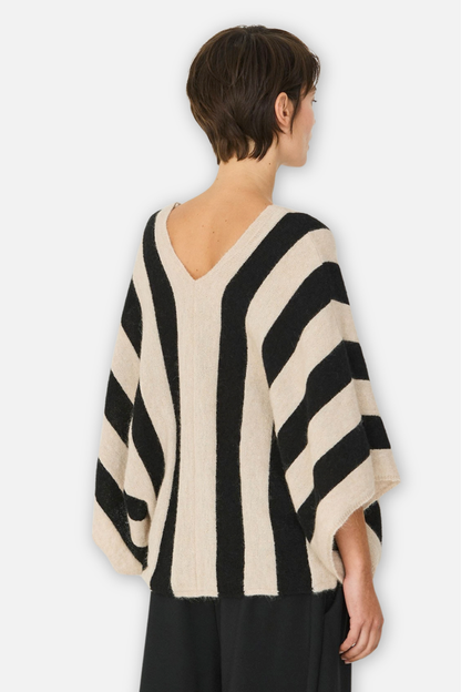 Elade Sweater - Black & Beige