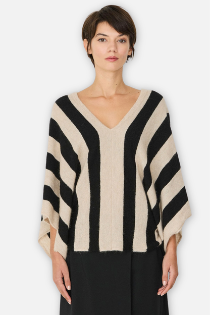 Elade Sweater - Black & Beige