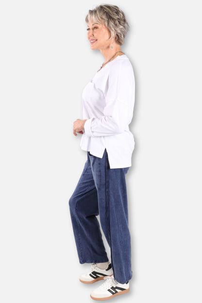 V-Neck Relaxed Top Plus - White