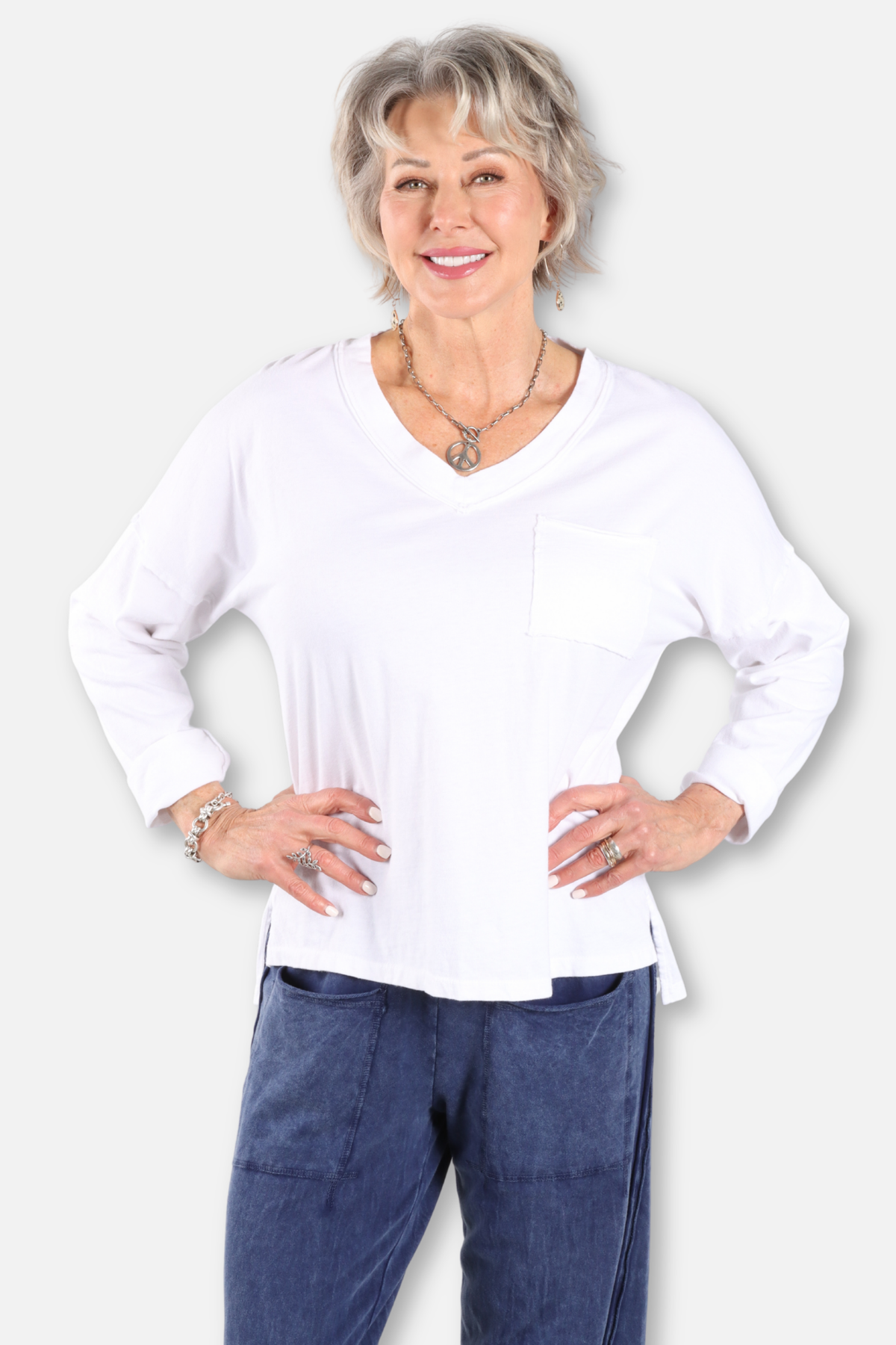 V-Neck Relaxed Top Plus - White