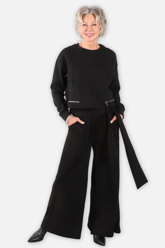 Contour Zip Sweater- Black