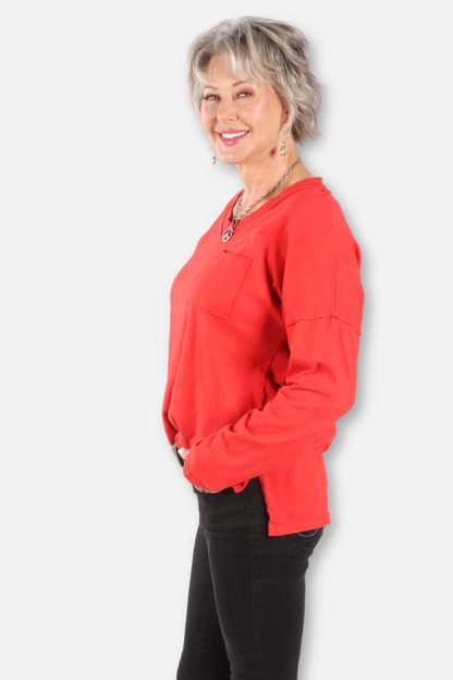 V-Neck Relaxed Top Plus - Red