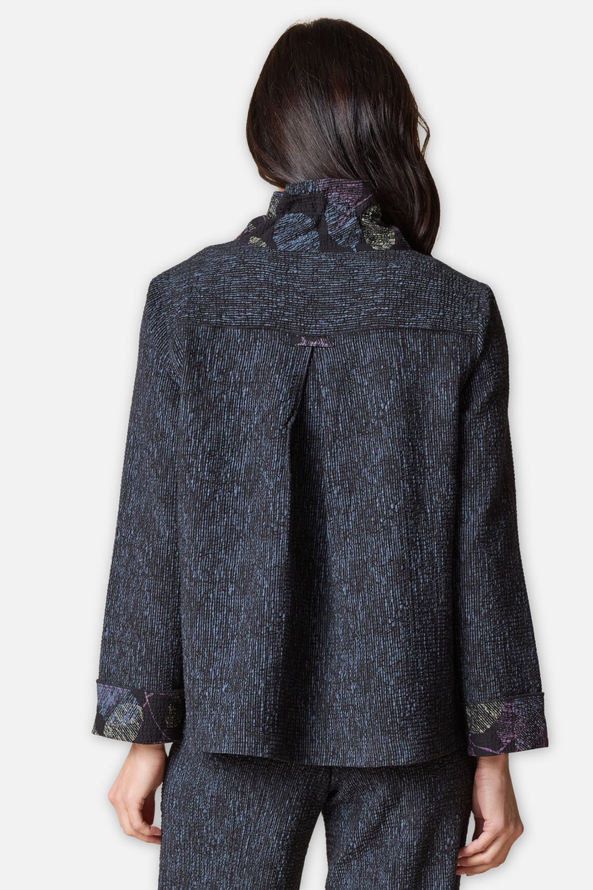 Luna Jacket - Black Crinkle Crepe Scattered Leaves