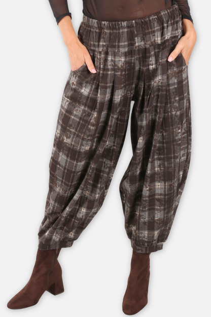 Plaid Relaxed Fit Pant - Black & Coffee