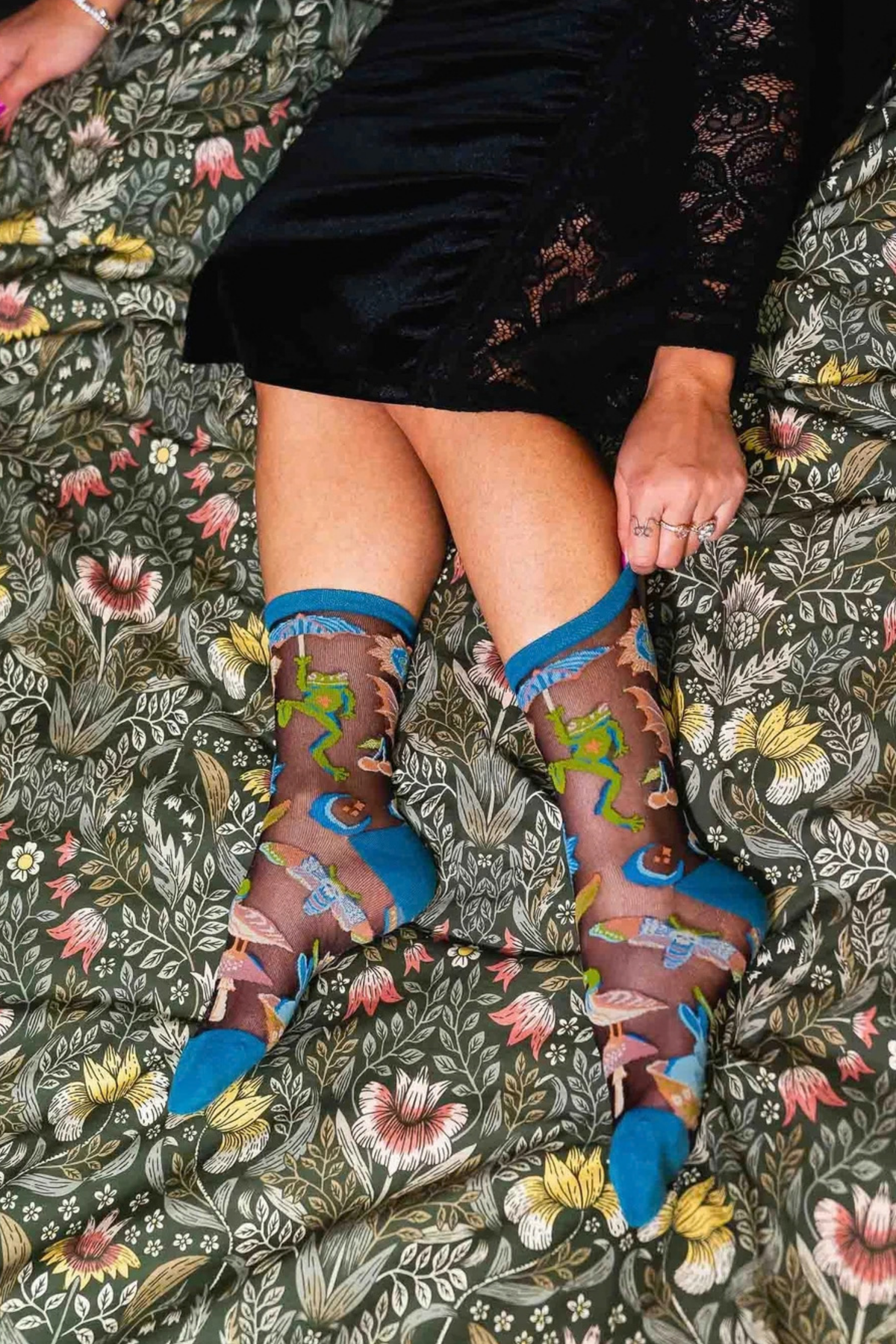 Sheer Sock - Shimmer Dark Fairytale