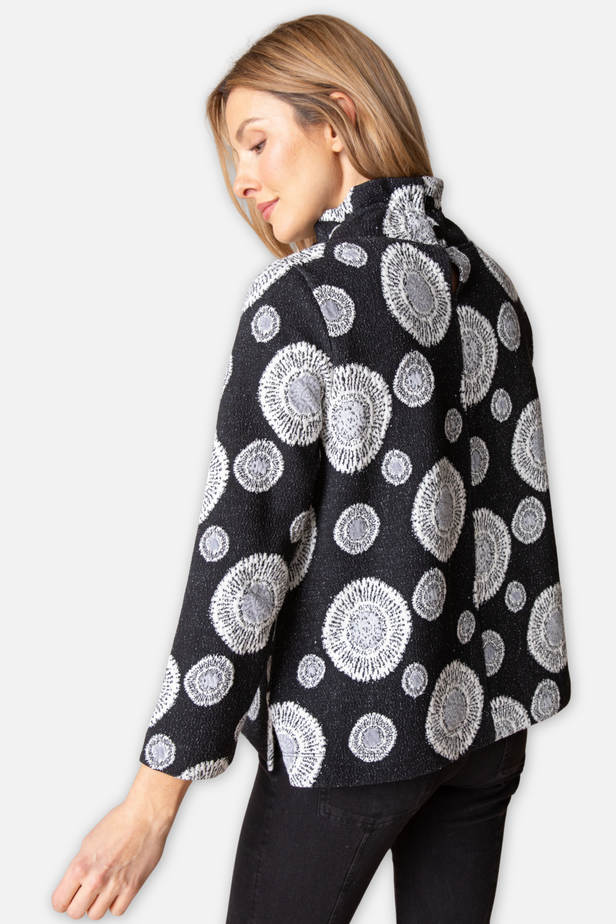 Circle Back Pullover - Black