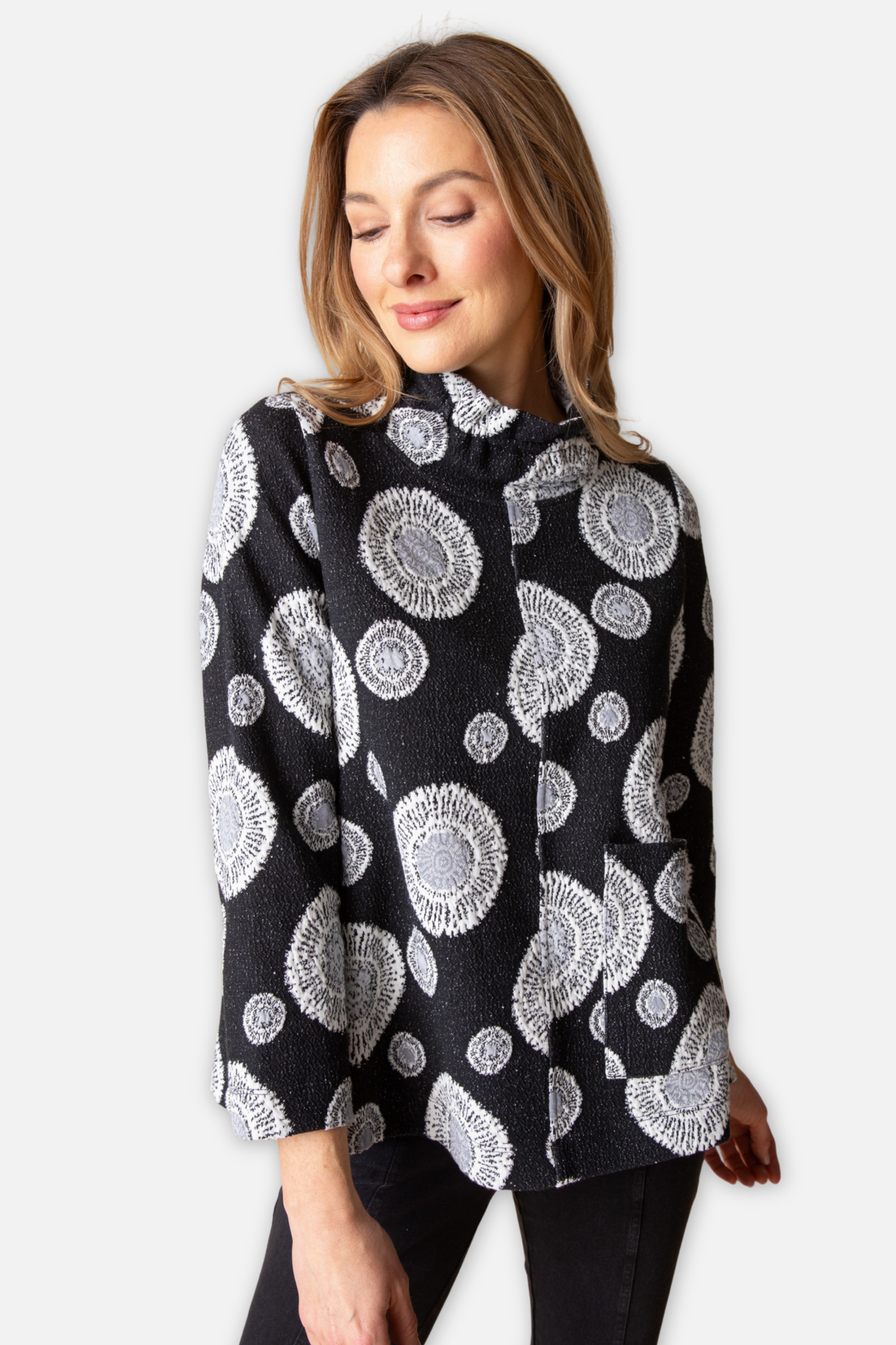 Circle Back Pullover - Black